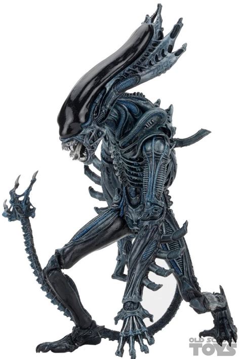 gorilla alien aliens neca kenner tribute  school toys