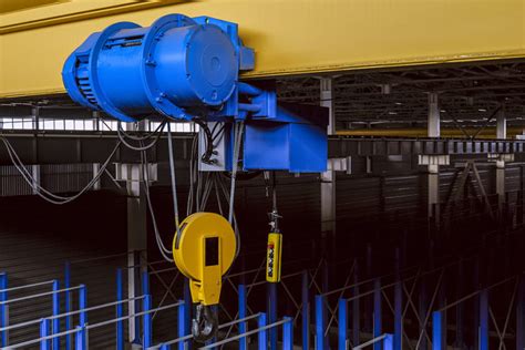 Monorail Hoist Systems: Are They Right For Your Business?