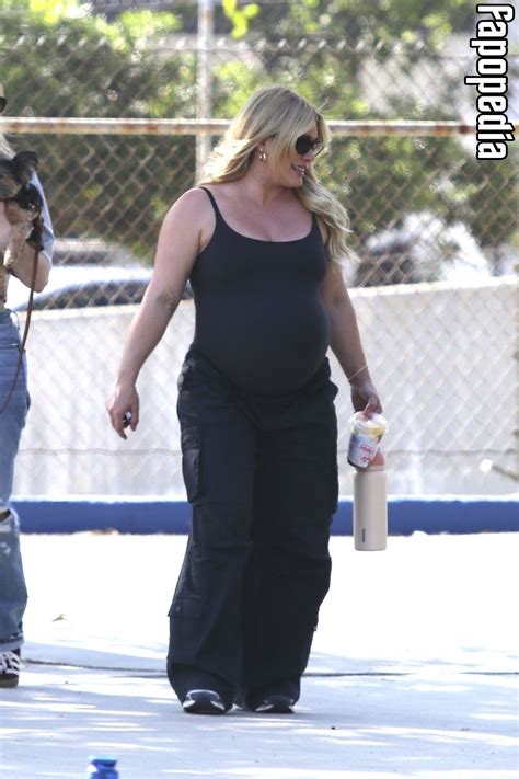 Hilary Duff Nude Leaks Photo Fapopedia