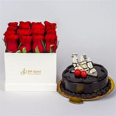 Red Roses Box Delicious Cake Dp Saini Florist Yummy Cakes Red