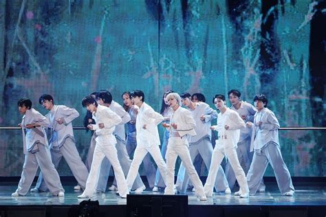 画像547 【seventeen韓国現地取材】13人完全体でスタジアム公演「maestro」など4曲初披露 涙で語った感謝・ファン合唱