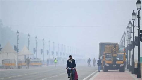 India Weather Update Dense Fog Continues To Blanket Delhi North India