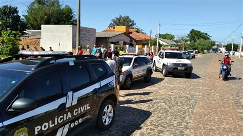 Jovem é Perseguido E Morto Com Golpes De Facão Após Discussão Em Bar Em