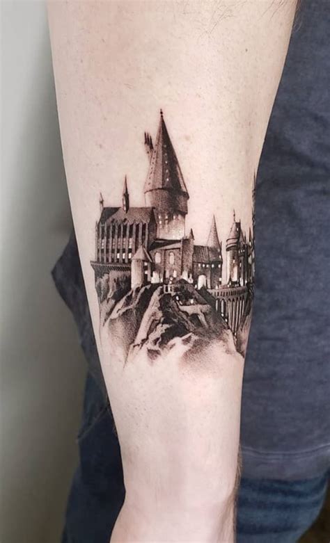 Pin By Erin Clemons On Tats Harry Tattoos Hogwarts Tattoo Harry