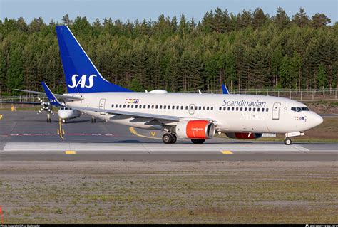 LN RRB SAS Scandinavian Airlines Boeing 737 783 WL Photo By Paul