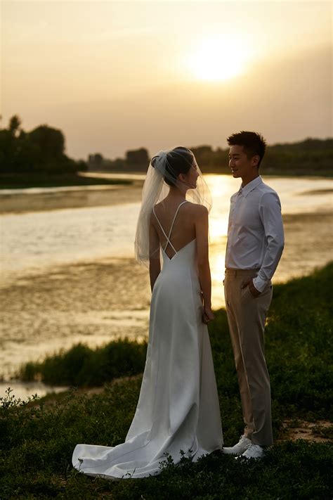 氛围感100 浪漫的夕阳婚纱照，温柔到骨子里啦~ 遇见yujian 站酷zcool