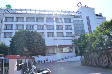 Hotel Clarks Grand Gorakhpur Hotel Reviews Photos Rate Comparison Tripadvisor