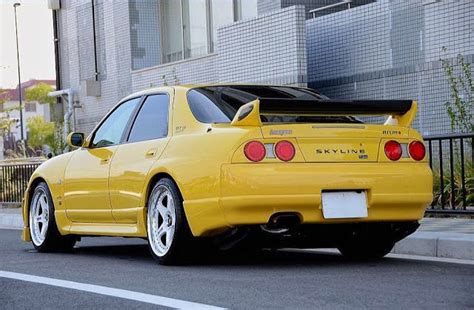 Nissan Skyline R33 GTR Nismo 4-Door | Nissan gtr skyline, Nissan ...