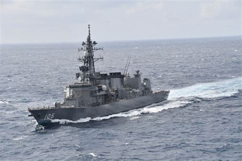 海上自衛隊 自衛艦隊（公式） On Twitter 11月13日、護衛艦「いなづま」及び回転翼哨戒機sh 60kは、屋久島西方海域において