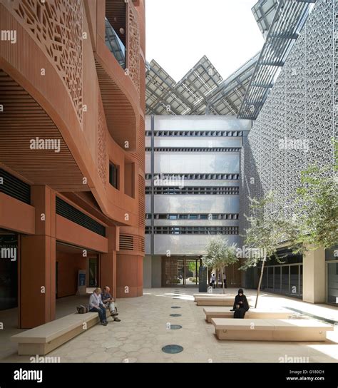 Masdar City Hi Res Stock Photography And Images Alamy