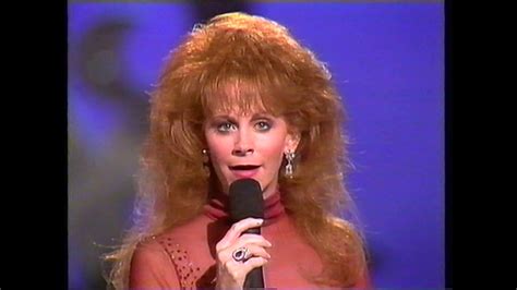 Does He Love You Reba Mcentire And Linda Davis Live 1993 Youtube Music