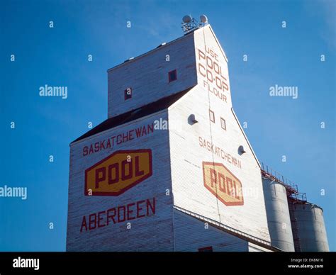 A View Of The Historic Saskatchewan Wheat Pool Grain Elevator In Stock