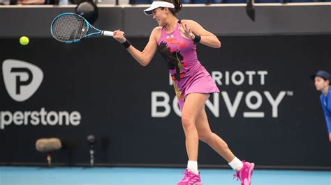 Muguruza Prolonga Su Mala Racha Y Estrena El Curso Con Una