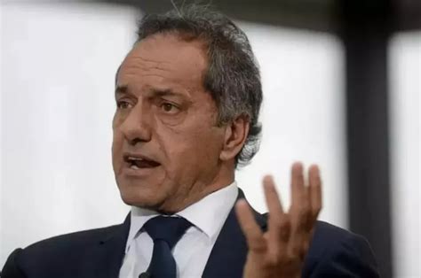 Scioli Siempre Estoy Dispuesto A Ayudar En Momentos Dif Ciles El