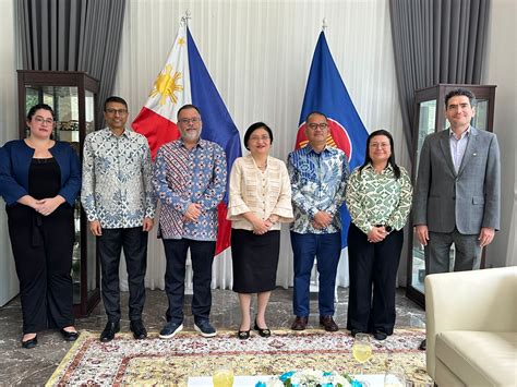 Permanent Representative Of The Philippines To Asean Hosts A Working Lunch For Ambassadors And