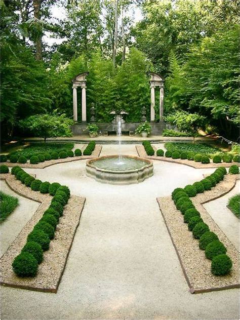 Garden Maze Ideas for Massive Gardens