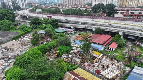 DBKL Roboh 32 Struktur Haram Milik Warga Asing WilayahKu