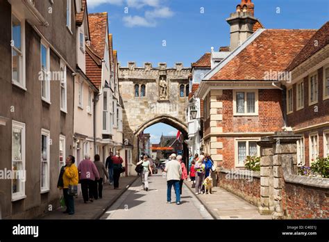 Salisbury Wiltshire Kathedrale In Der Nähe Und High Street Tor