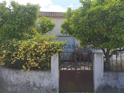 Moradia Casa de Campo T3 à venda na Rua Principal SUPERCASA