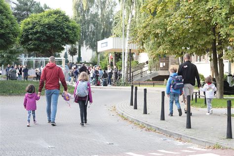 Nie możesz odebrać dziecka ze szkoły Sprawdź jak napisać upoważnienie