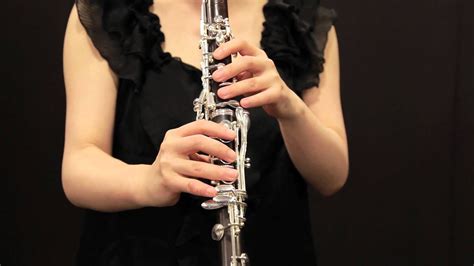 How To Hold A Clarinet Beginners Tips And Simple Step By Step Guide