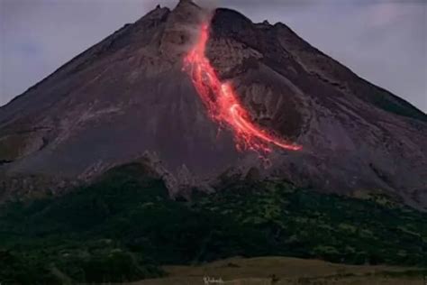 Alasan Mbah Maridjan Tidak Mengungsi Saat Gunung Merapi Meletus Begini