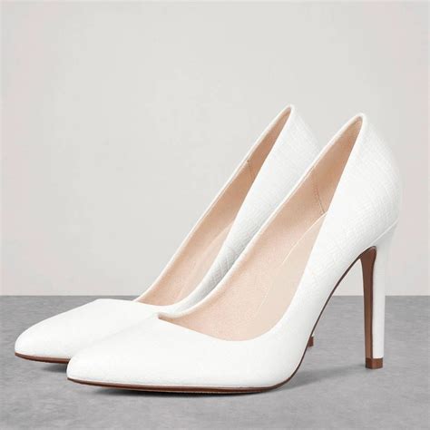 Mariage Paires De Chaussures Pour Le Jour Elle Escarpin Blanc