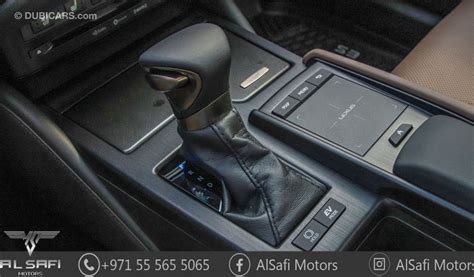 New Lexus ES 300 Hybrid 2022 for sale in Dubai - 576386