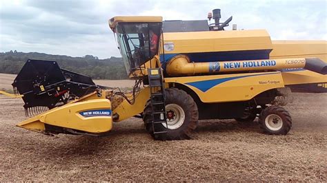 New Holland Tc Na Colheita De Soja Youtube