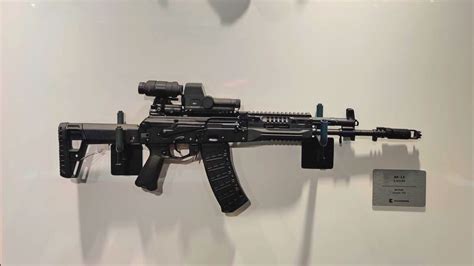 Российские добровольцы получают автоматы АК-12 обр. 2020 года - ANNA NEWS