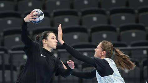 Női kézi Lekics a következő idényben is FTC játékos lesz Nemzeti Sport