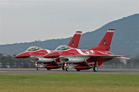 General Dynamics F 16 12 Ron And Jim Smith Aviators