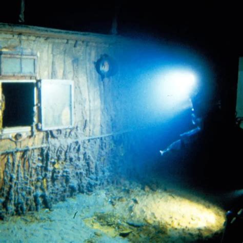 Titanic Underwater Bodies