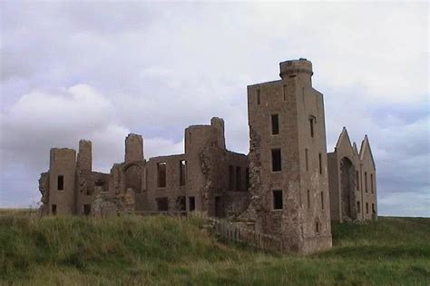 The creepy Scottish castle that 'inspired Dracula' and…