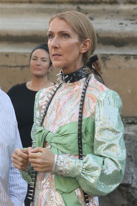 Photo Céline Dion Arrive à La Tour Eiffel à Paris Pour Un Shooting