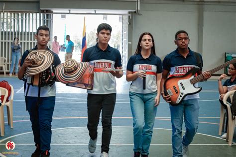 Entrega De S Mbolos Colegio Salesiano San Pedro Claver