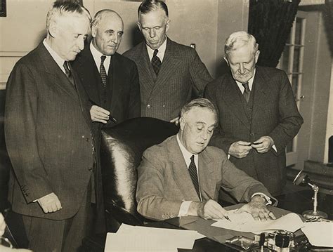 Roosevelt Signs The Draft Bill