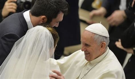 El Papa Francisco Muestra La Belleza Del Matrimonio A Los Jóvenes En