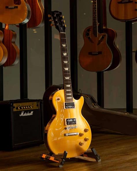 Gibson Slash Victoria Les Paul Standard Goldtop กตารไฟฟา Music