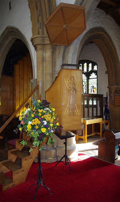 St Andrews Hornchurch The Prominent Church At Hornchurch Flickr