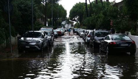 Violento Temporale Con Grandine Colpisce L Emilia Romagna