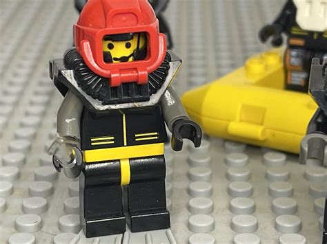 Lego Aquazone Lot Minifigures Aquanauts W Accessories Chrome Vintage