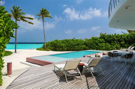 Jumeirah Maldives Olhahali Island: 5 Star Luxury Villa Beach Resort