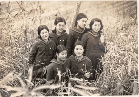 昭和初期 戦時中 女学校 女学生等 若い女性 生写真 合計10枚 セーラー服 清楚美人 天然美少女 戦時資料印刷物｜売買されたオークション