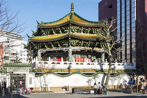 Mazu Tempel Von Chinatown Von Yokohama In Japan Stock Foto Adobe Stock