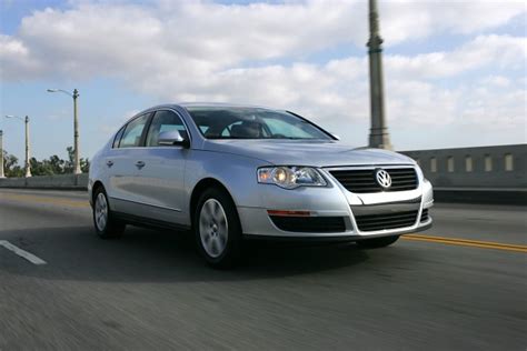 Volkswagen Passat Information And Photos Momentcar