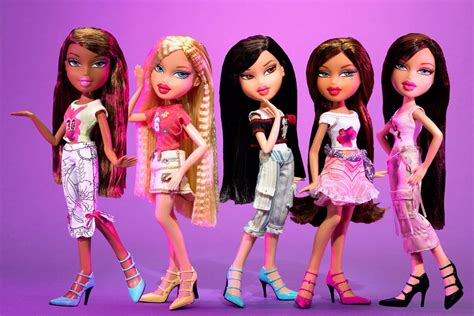 BRATZ DOLLS (2001)