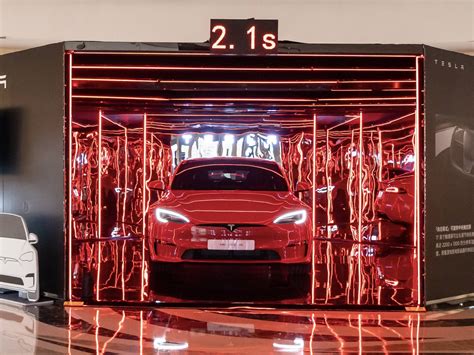 21s破百，地表最强量产车特斯拉model S Plaid登陆天津搜狐汽车搜狐网