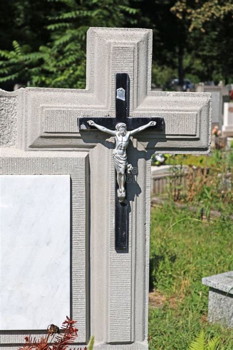 Cross Tombstone in the Cemetery Stock Image - Image of marble, lighting ...