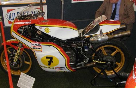 1976 Suzuki RG500 (Barry Sheene) Classic Motorcycle Pictures